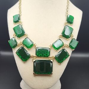 Chic Emerald and Gold Geometric Necklace